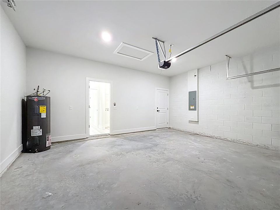 For Sale: $289,900 (4 beds, 2 baths, 1551 Square Feet)