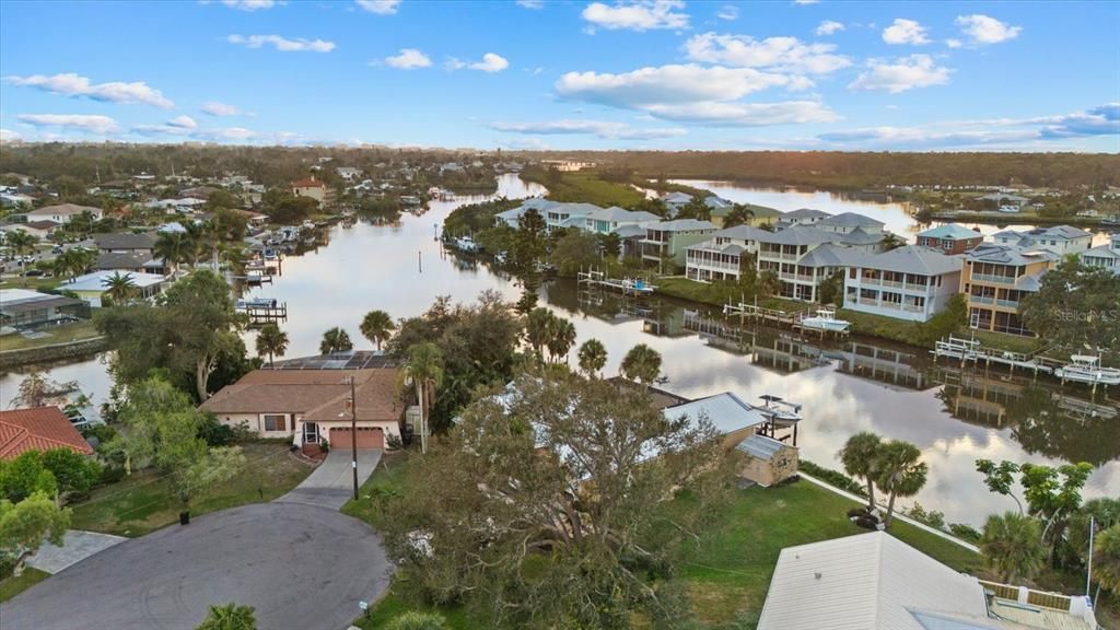 For Sale: $1,050,000 (3 beds, 2 baths, 2006 Square Feet)