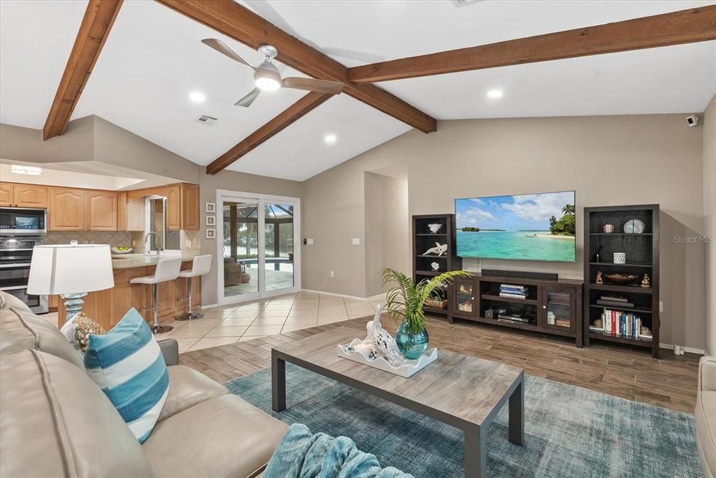 For Sale: $1,050,000 (3 beds, 2 baths, 2006 Square Feet)