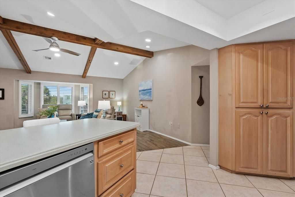 For Sale: $1,050,000 (3 beds, 2 baths, 2006 Square Feet)