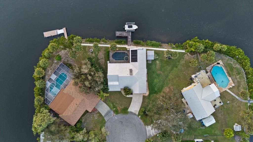 For Sale: $1,050,000 (3 beds, 2 baths, 2006 Square Feet)