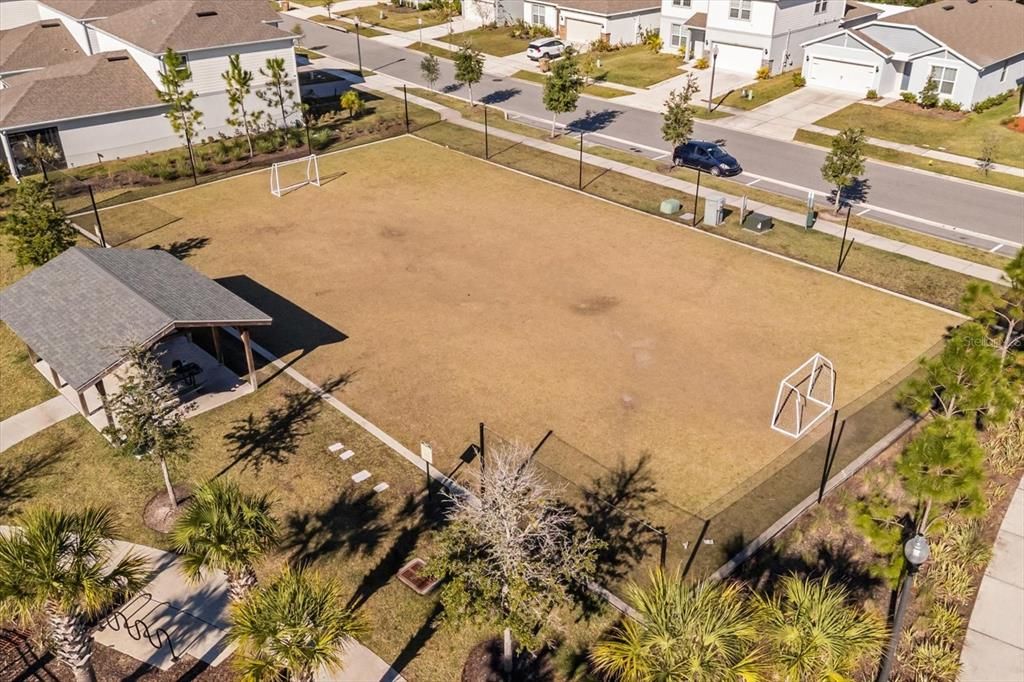 En Venta: $485,000 (4 camas, 2 baños, 2963 Pies cuadrados)