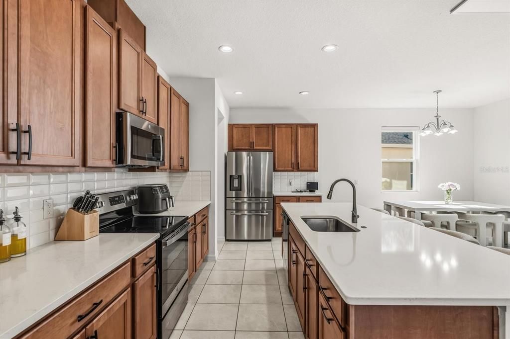 En Venta: $485,000 (4 camas, 2 baños, 2963 Pies cuadrados)