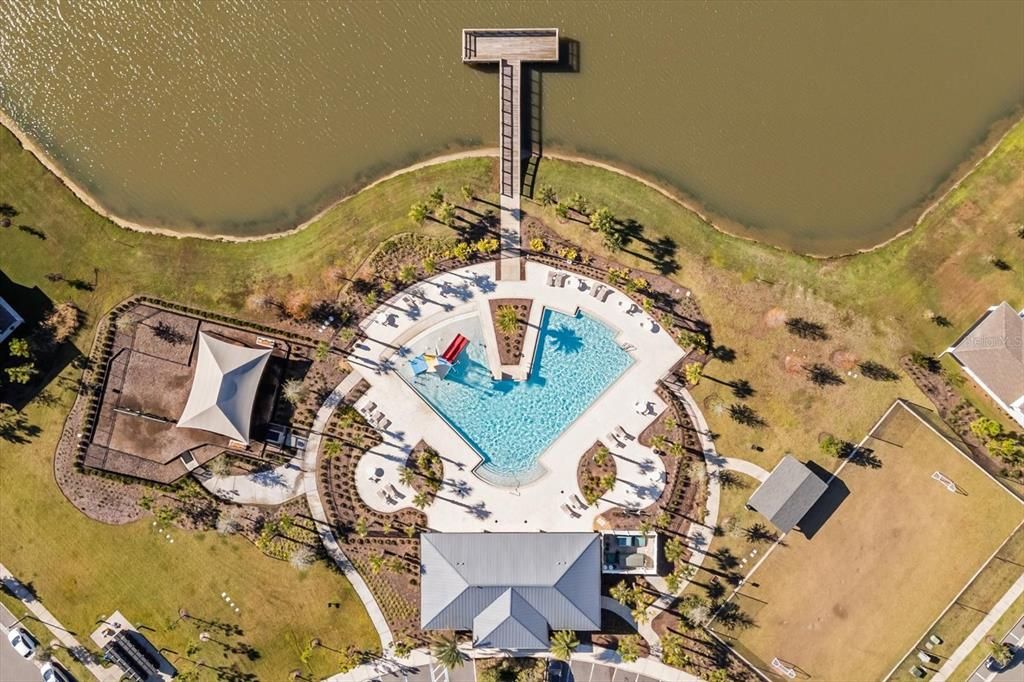 En Venta: $485,000 (4 camas, 2 baños, 2963 Pies cuadrados)