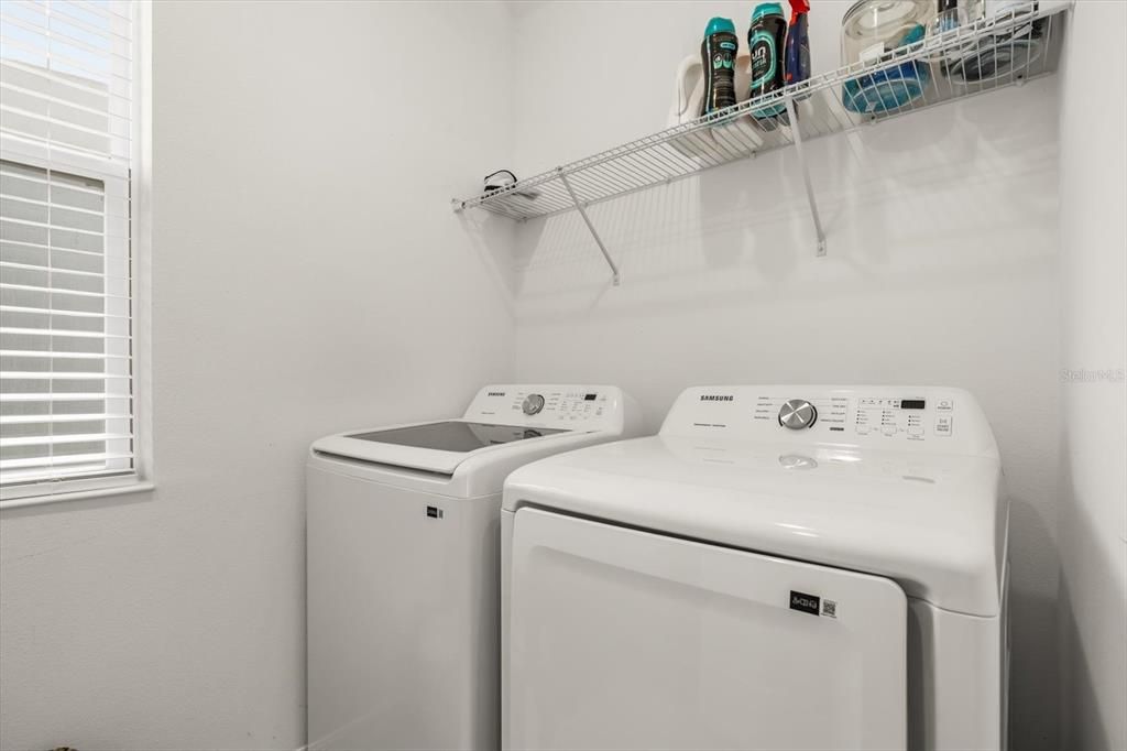 En Venta: $485,000 (4 camas, 2 baños, 2963 Pies cuadrados)