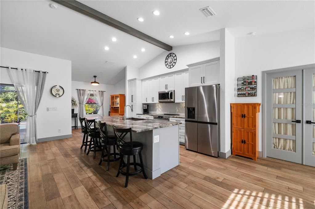 待售: $450,000 (3 贝兹, 2 浴室, 1445 平方英尺)