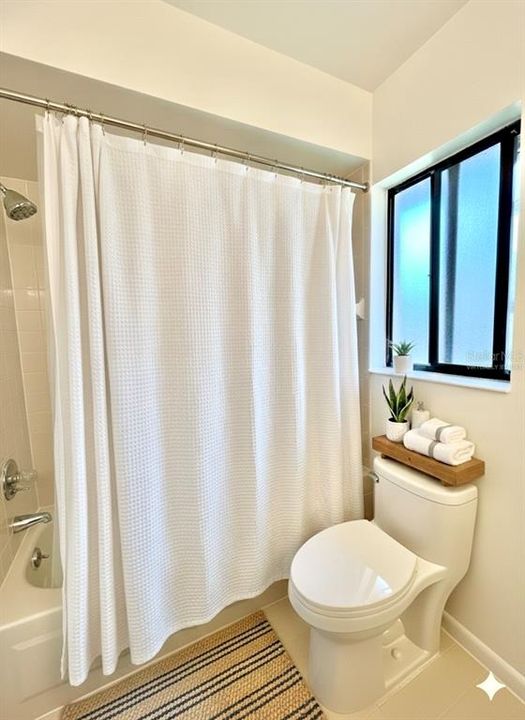 For Rent: $1,875 (3 beds, 2 baths, 1507 Square Feet)