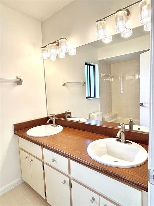 For Rent: $1,875 (3 beds, 2 baths, 1507 Square Feet)