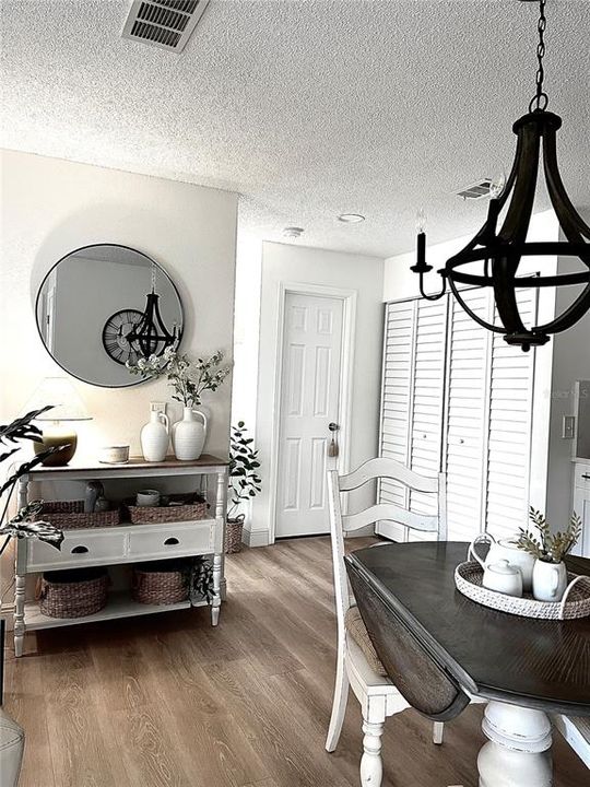 На продажу: $160,000 (1 спален, 1 ванн, 700 Квадратных фут)