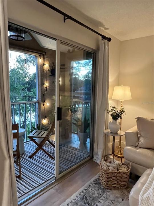 На продажу: $160,000 (1 спален, 1 ванн, 700 Квадратных фут)