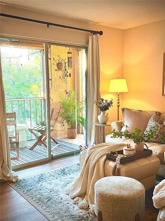 На продажу: $160,000 (1 спален, 1 ванн, 700 Квадратных фут)