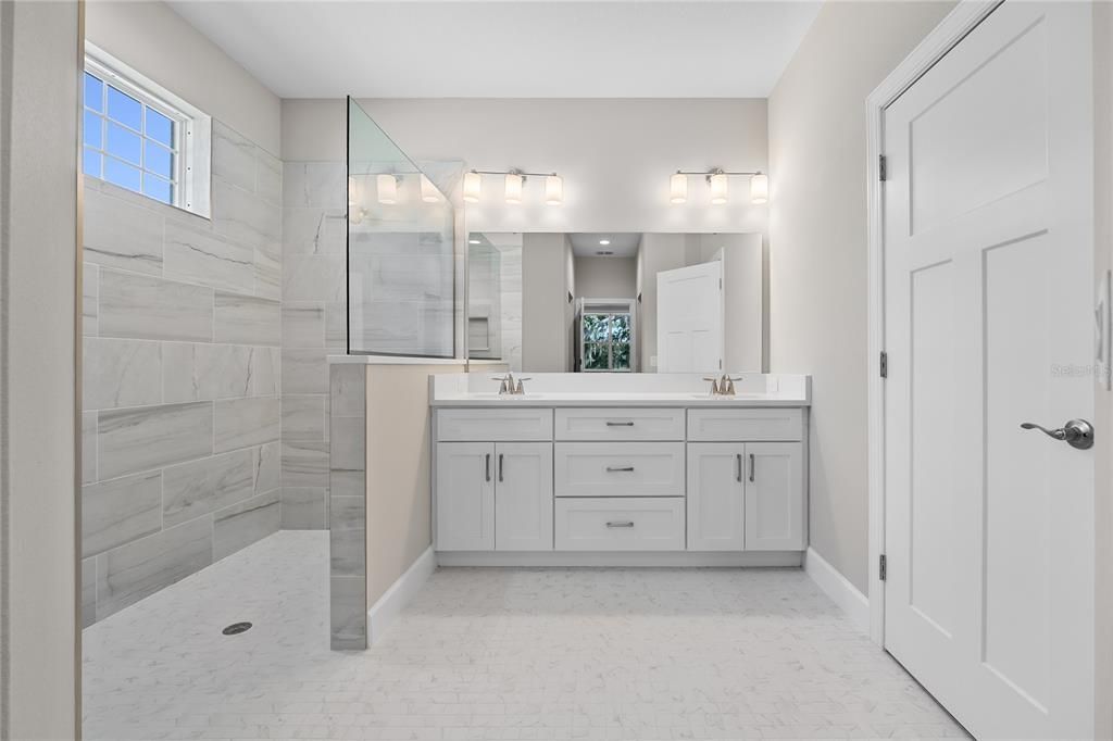 待售: $499,900 (3 贝兹, 2 浴室, 2379 平方英尺)