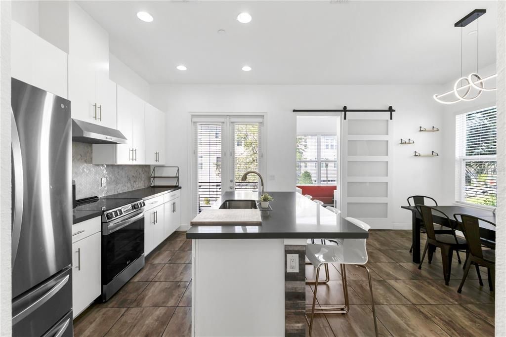 For Sale: $650,000 (4 beds, 3 baths, 2401 Square Feet)