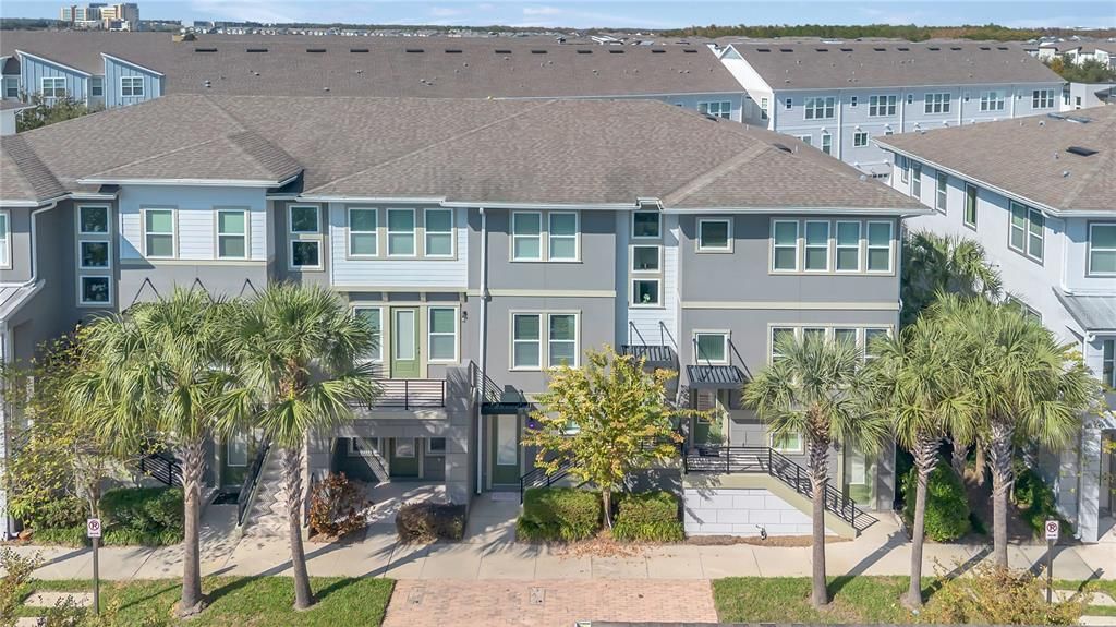 For Sale: $650,000 (4 beds, 3 baths, 2401 Square Feet)