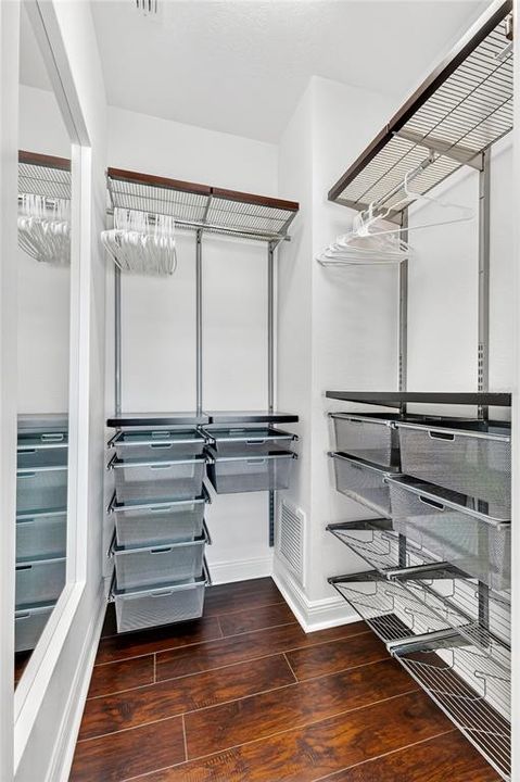 For Sale: $650,000 (4 beds, 3 baths, 2401 Square Feet)