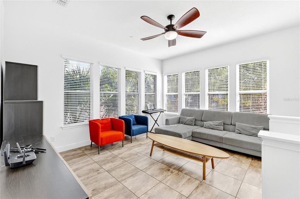 For Sale: $650,000 (4 beds, 3 baths, 2401 Square Feet)