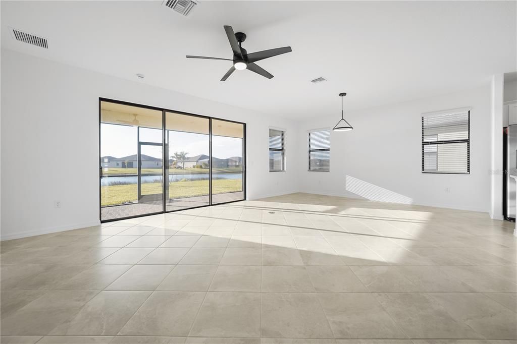 В аренду: $2,500 (3 спален, 3 ванн, 2201 Квадратных фут)