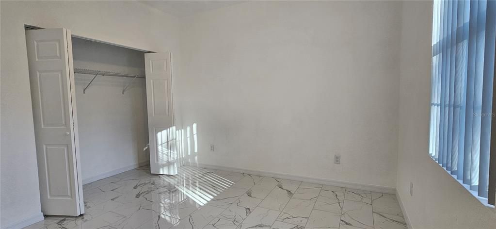 For Sale: $424,900 (3 beds, 2 baths, 1941 Square Feet)