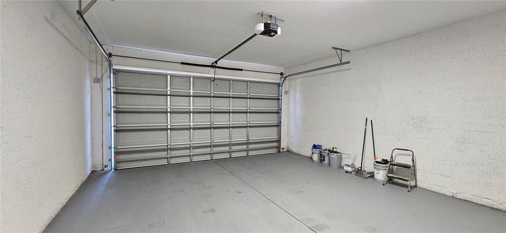 For Sale: $424,900 (3 beds, 2 baths, 1941 Square Feet)