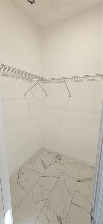 For Sale: $424,900 (3 beds, 2 baths, 1941 Square Feet)