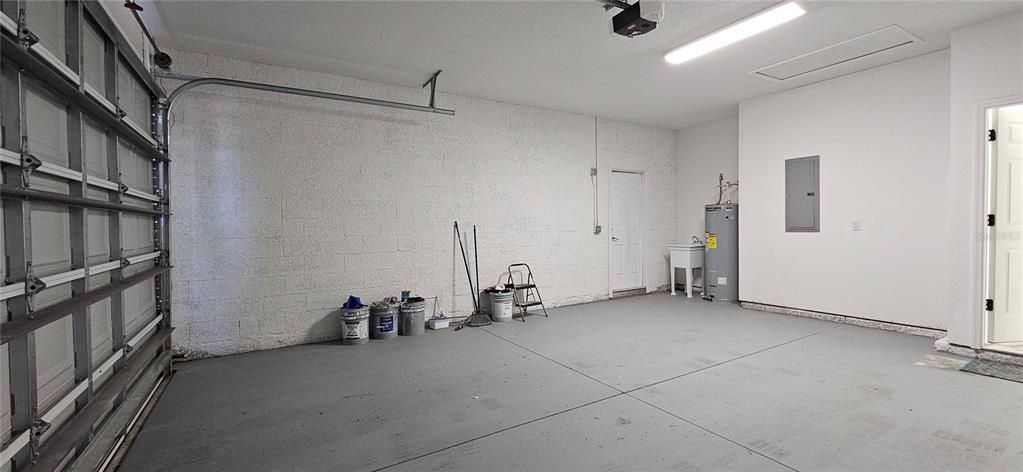 For Sale: $424,900 (3 beds, 2 baths, 1941 Square Feet)