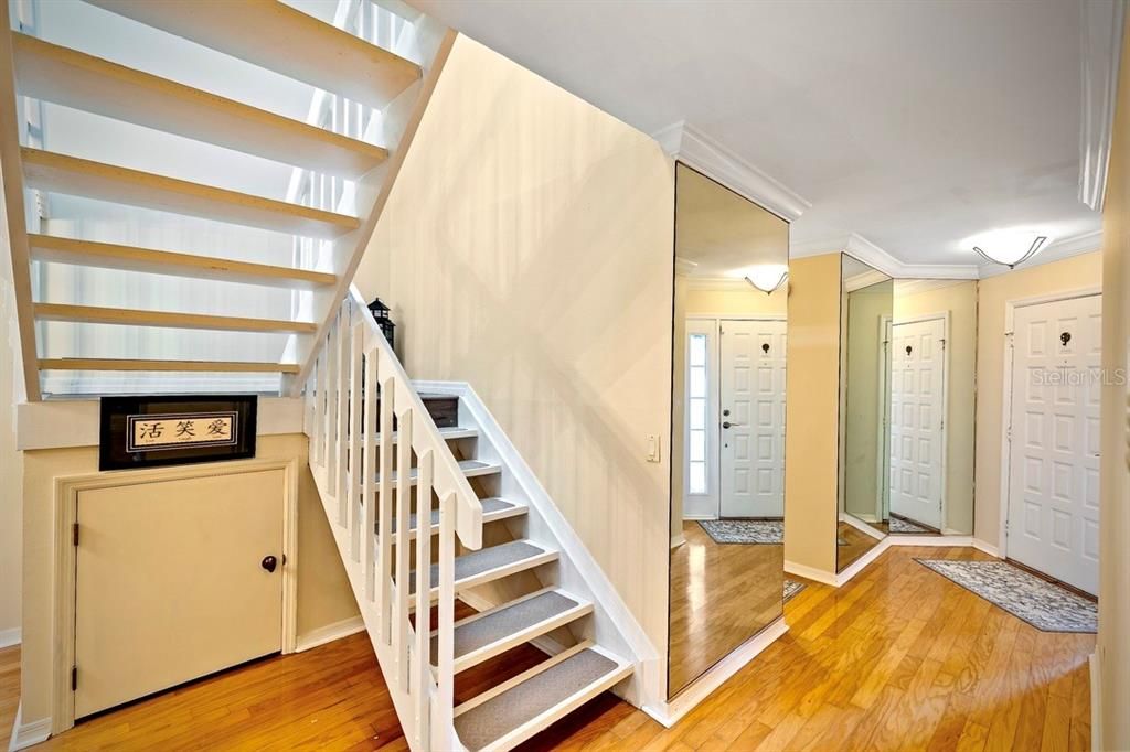 For Sale: $400,000 (3 beds, 2 baths, 1930 Square Feet)