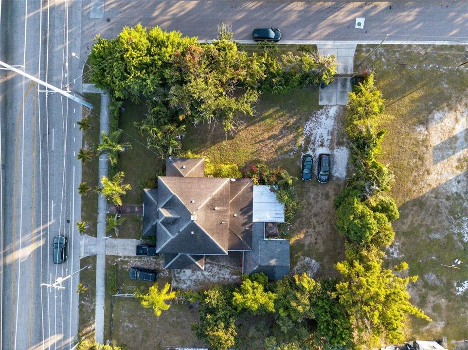 For Sale: $849,900 (6 beds, 3 baths, 3306 Square Feet)