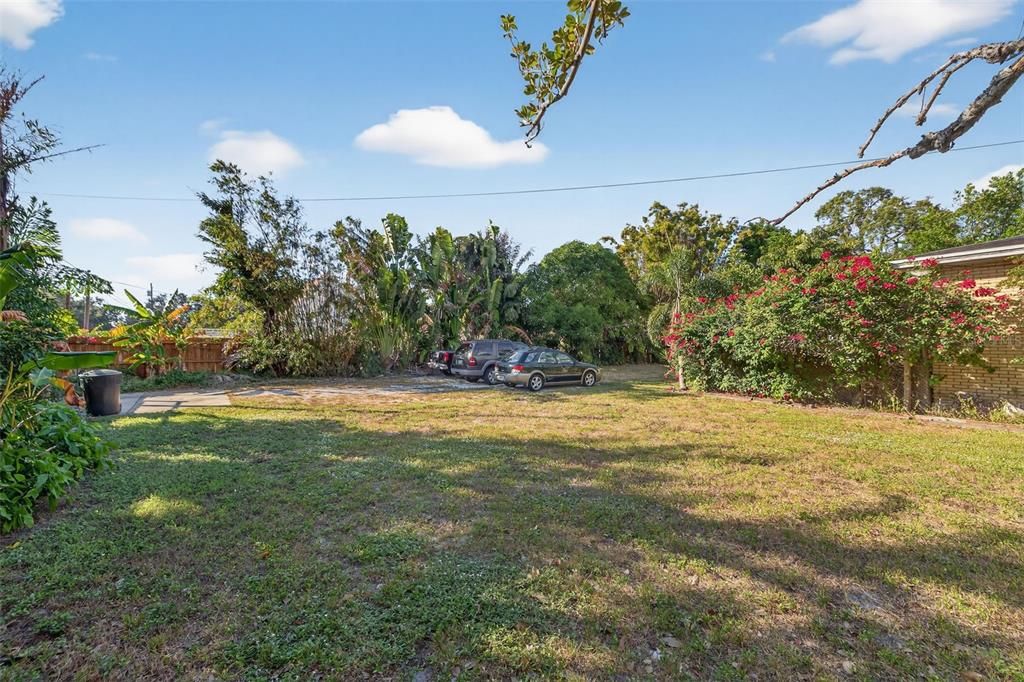 For Sale: $849,900 (6 beds, 3 baths, 3306 Square Feet)