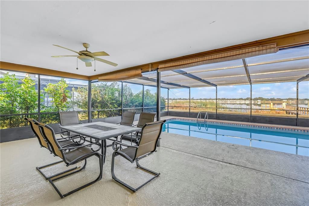 На продажу: $799,900 (4 спален, 2 ванн, 2169 Квадратных фут)