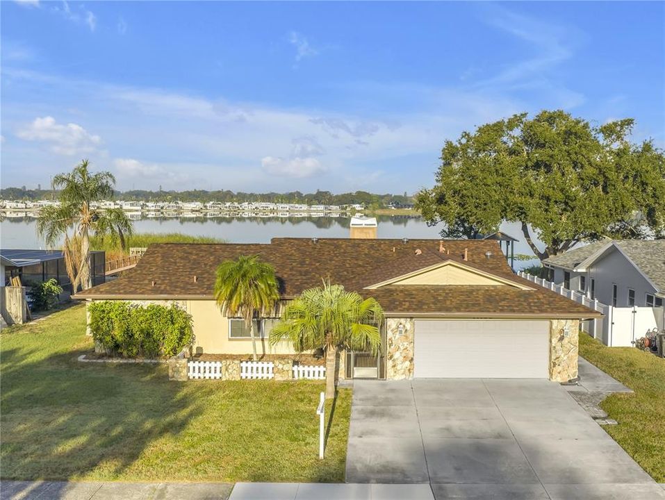 На продажу: $799,900 (4 спален, 2 ванн, 2169 Квадратных фут)