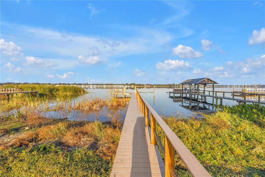 На продажу: $799,900 (4 спален, 2 ванн, 2169 Квадратных фут)