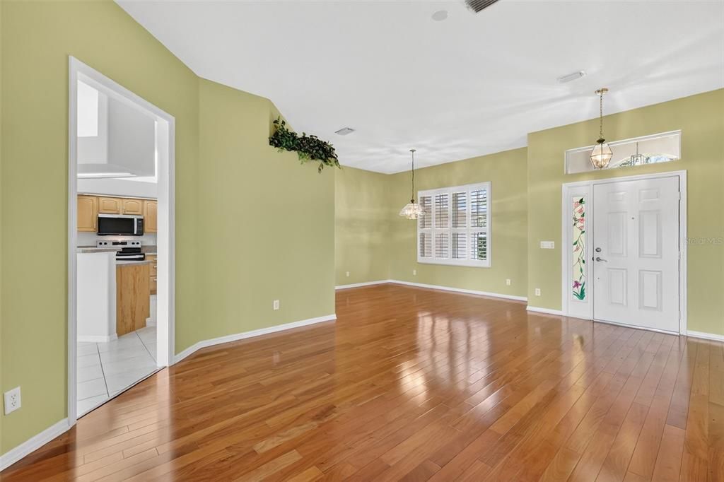 For Sale: $375,000 (3 beds, 2 baths, 2066 Square Feet)