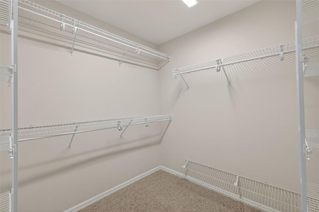 For Sale: $375,000 (3 beds, 2 baths, 2066 Square Feet)