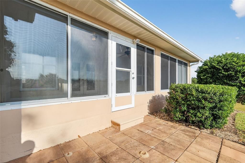 For Sale: $375,000 (3 beds, 2 baths, 2066 Square Feet)