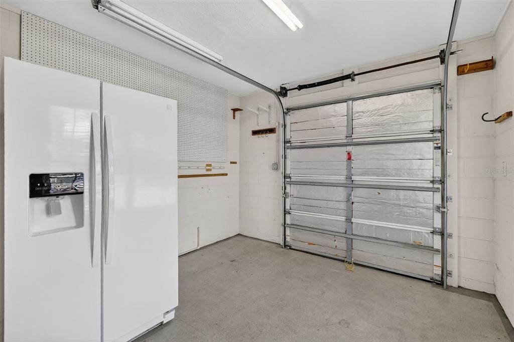 For Sale: $375,000 (3 beds, 2 baths, 2066 Square Feet)