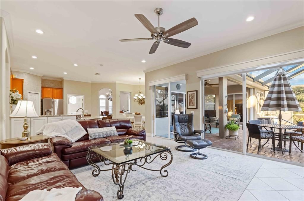 На продажу: $895,000 (4 спален, 3 ванн, 2666 Квадратных фут)