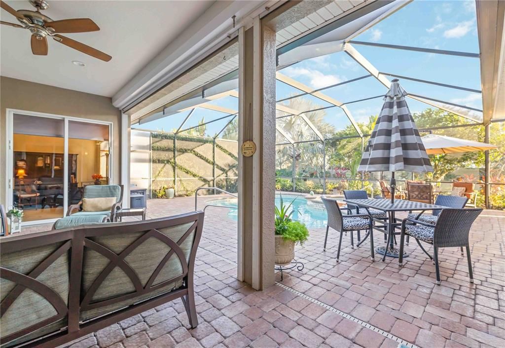 На продажу: $895,000 (4 спален, 3 ванн, 2666 Квадратных фут)