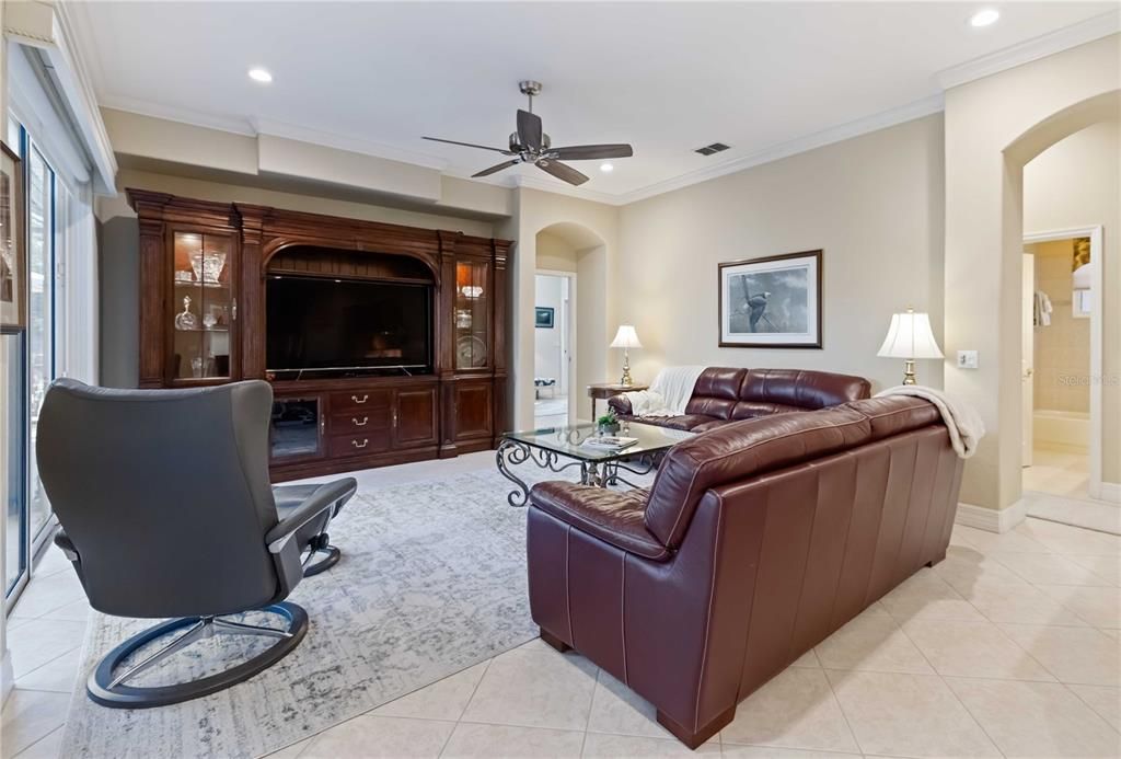 На продажу: $895,000 (4 спален, 3 ванн, 2666 Квадратных фут)