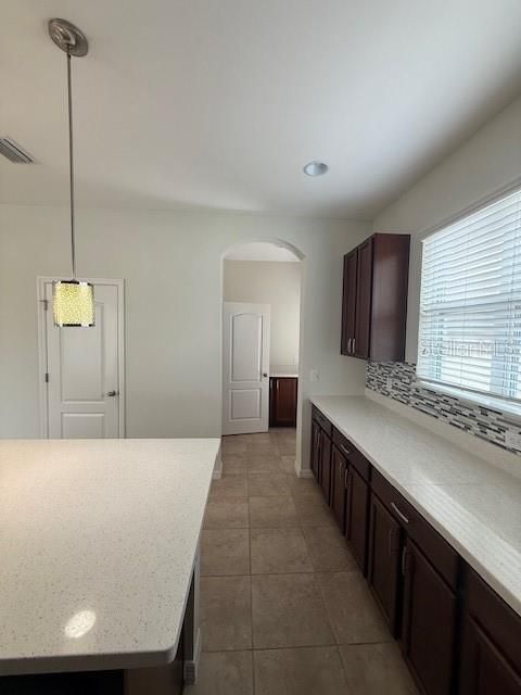 For Rent: $2,550 (3 beds, 2 baths, 1725 Square Feet)