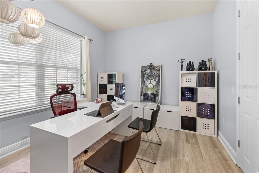 出租: $5,350 (4 贝兹, 3 浴室, 3050 平方英尺)