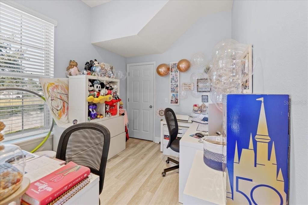 出租: $5,350 (4 贝兹, 3 浴室, 3050 平方英尺)