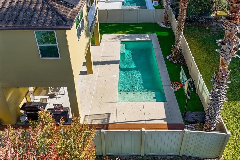 出租: $5,350 (4 贝兹, 3 浴室, 3050 平方英尺)