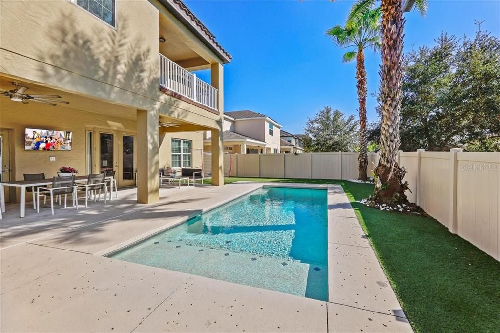 出租: $5,350 (4 贝兹, 3 浴室, 3050 平方英尺)