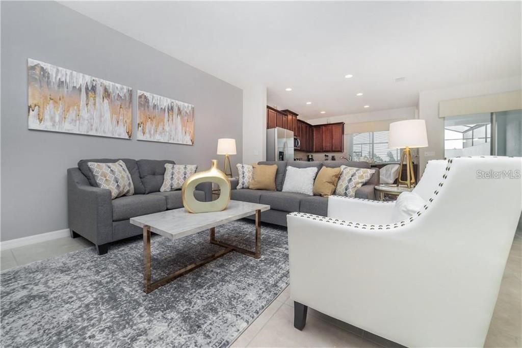 出租: $2,600 (4 贝兹, 4 浴室, 2090 平方英尺)