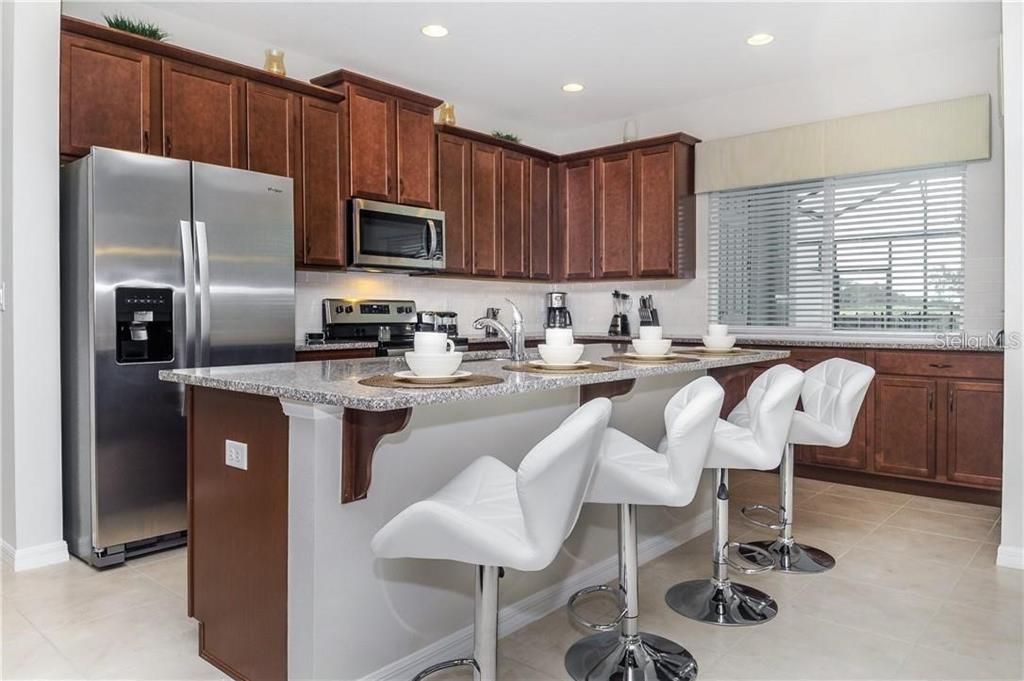 出租: $2,600 (4 贝兹, 4 浴室, 2090 平方英尺)