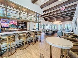 出租: $2,600 (4 贝兹, 4 浴室, 2090 平方英尺)