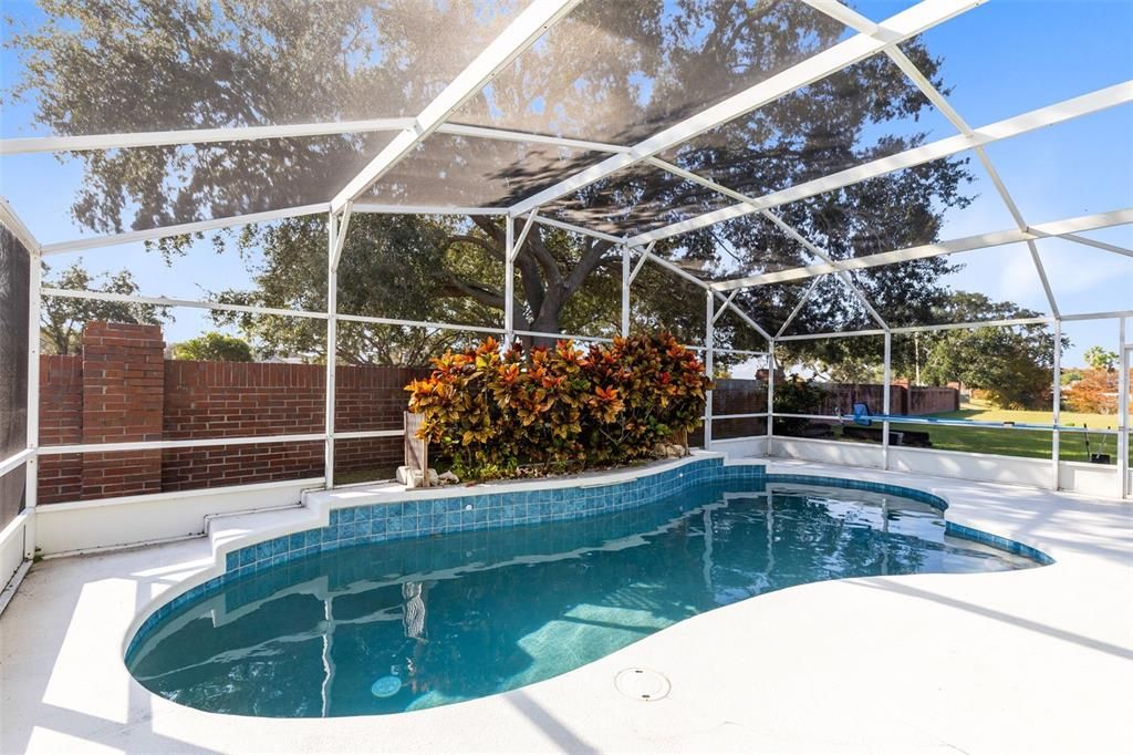 For Sale: $359,900 (3 beds, 2 baths, 1272 Square Feet)