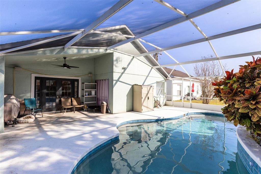 For Sale: $359,900 (3 beds, 2 baths, 1272 Square Feet)