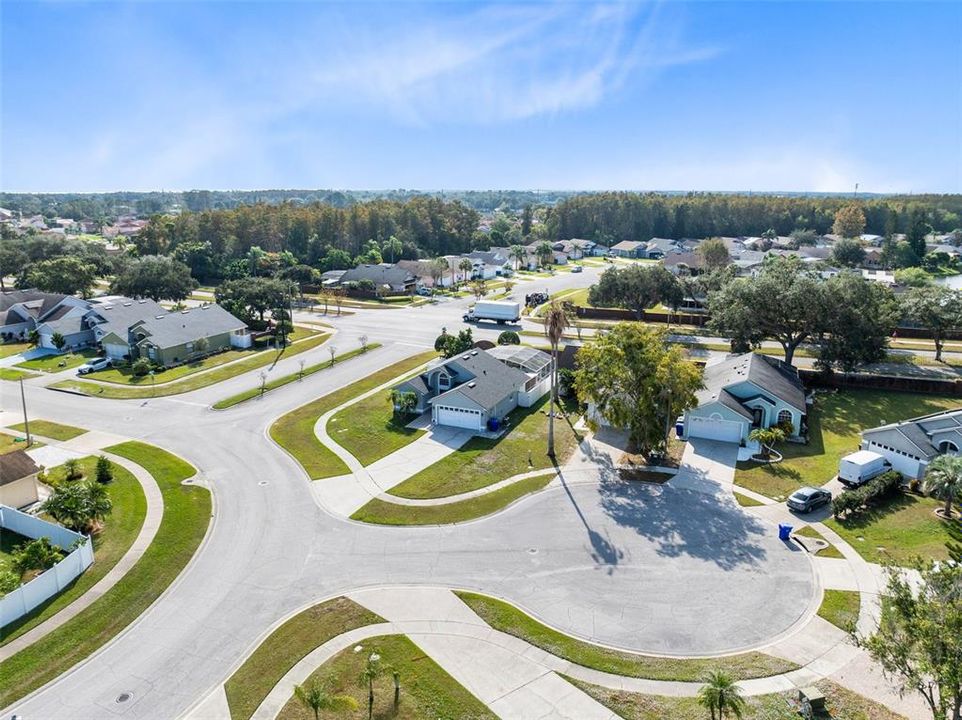 For Sale: $359,900 (3 beds, 2 baths, 1272 Square Feet)