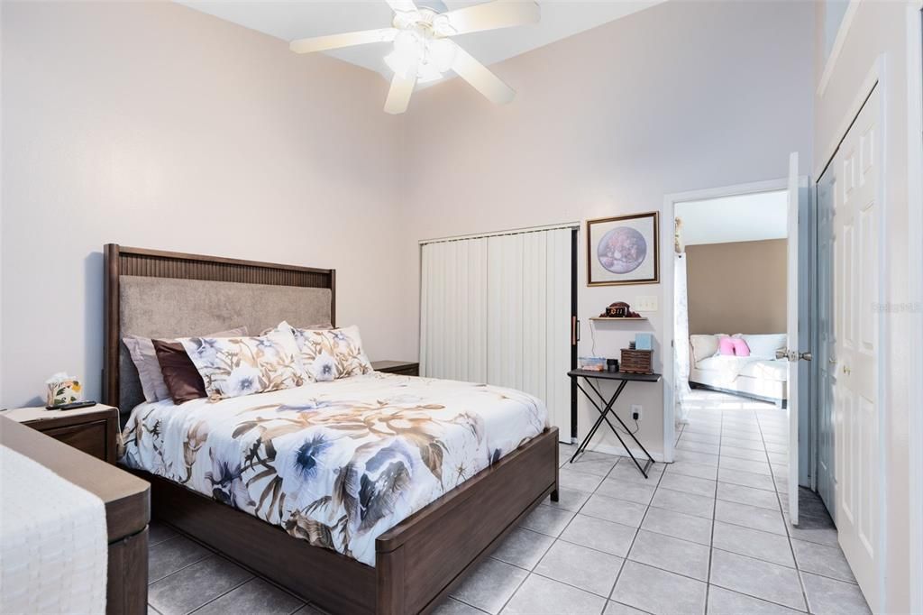 For Sale: $359,900 (3 beds, 2 baths, 1272 Square Feet)